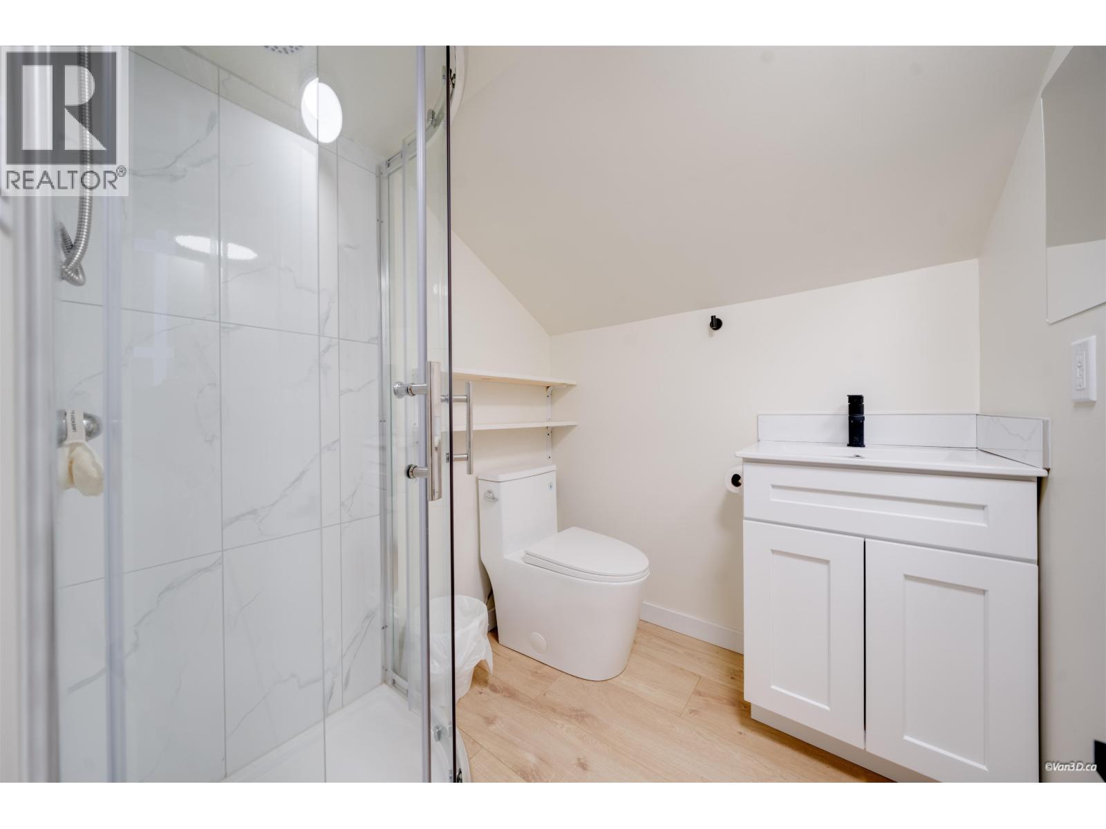 2343 W 45th Avenue Property Photo 17