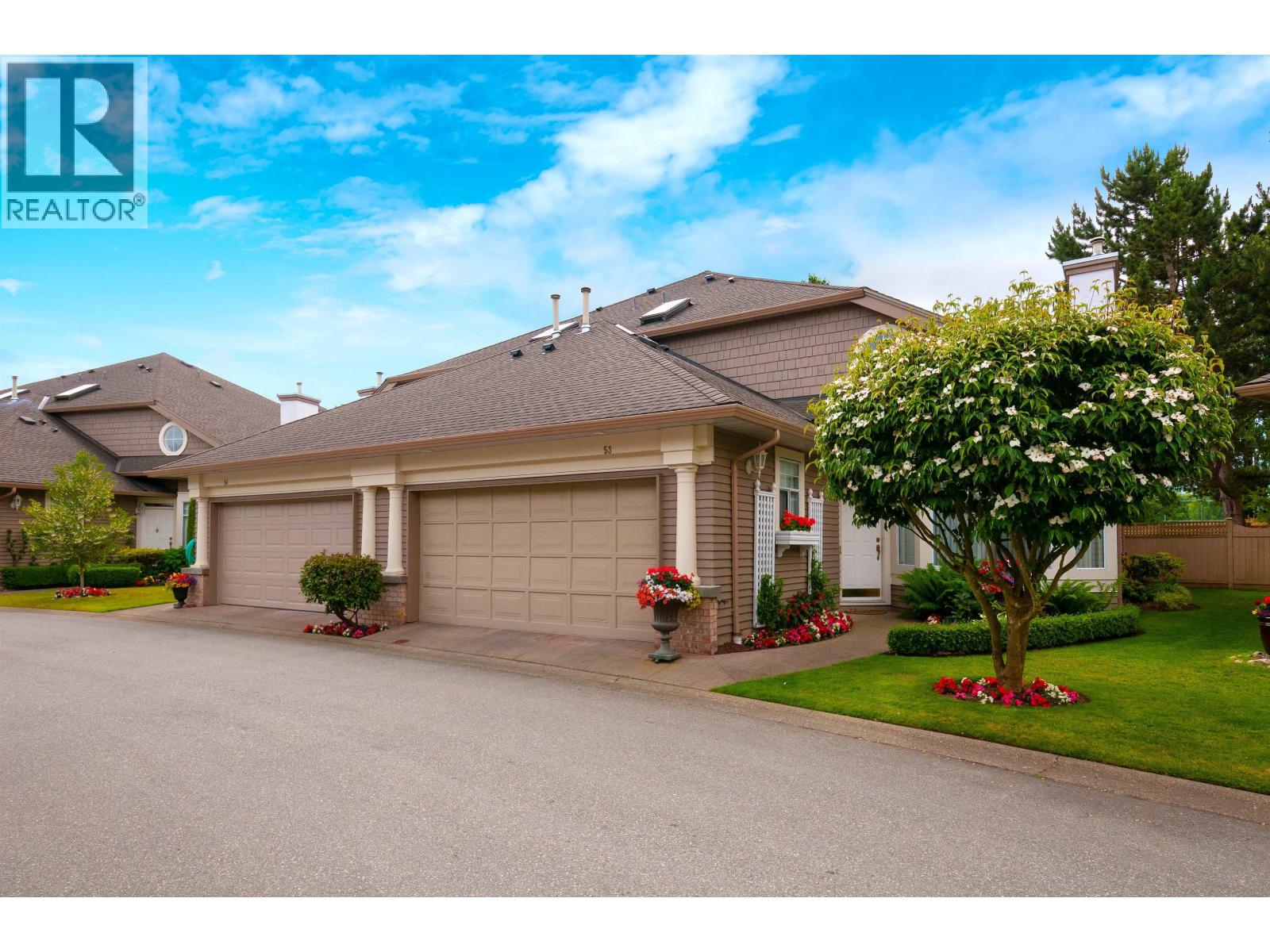 53 5531 Cornwall Drive Property Photo 2