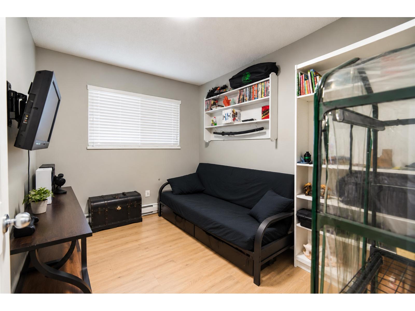 4567 202 Street Property Photo 9