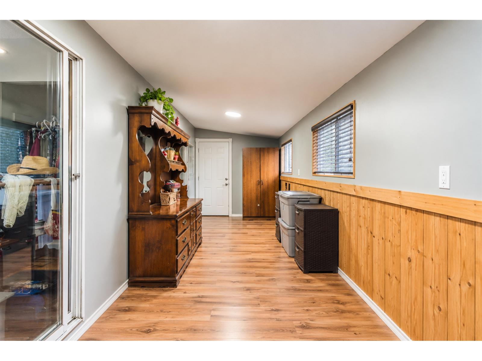 4567 202 Street Property Photo 10