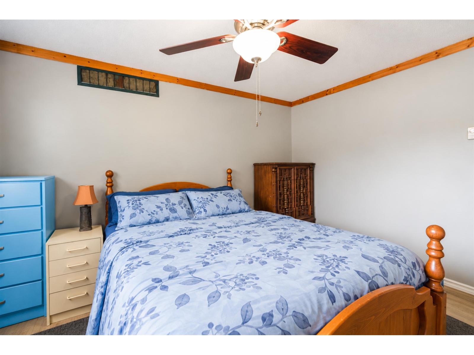4567 202 Street Property Photo 12