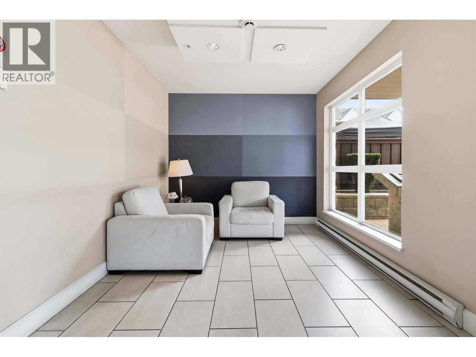 401 3142 St Johns Street Property Photo 27