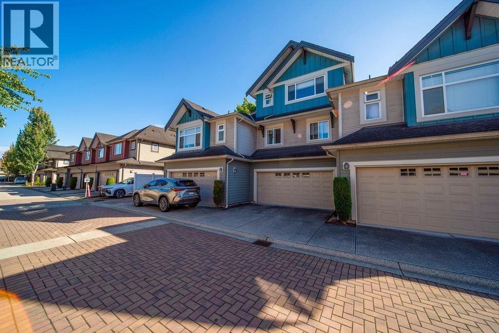 16 11393 Steveston Highway Property Photo 3