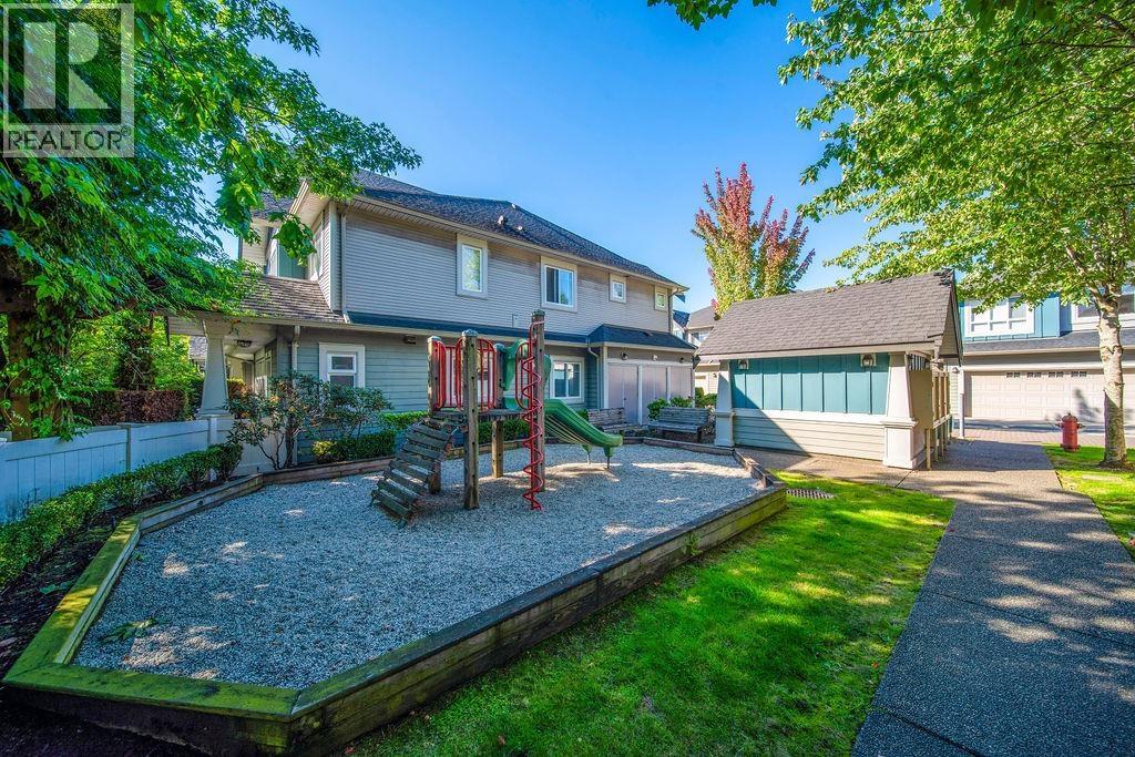 16 11393 Steveston Highway Property Photo 4