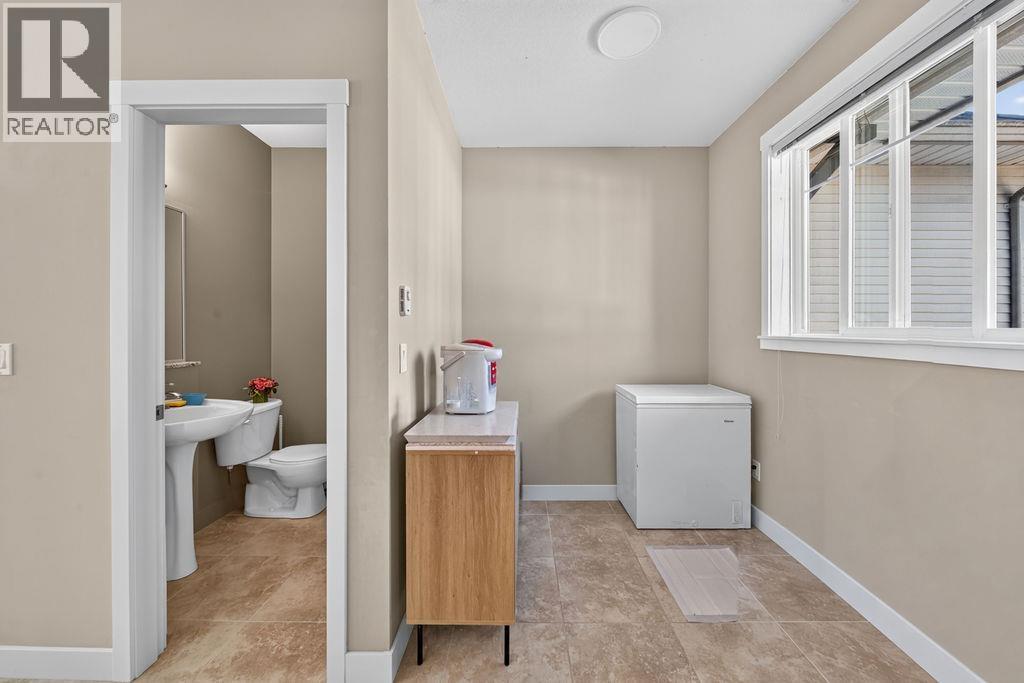16 11393 Steveston Highway Property Photo 20