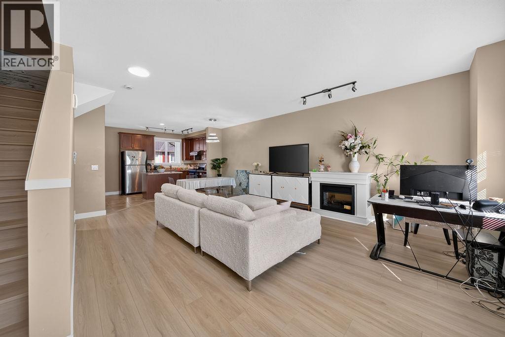 16 11393 Steveston Highway Property Photo 24