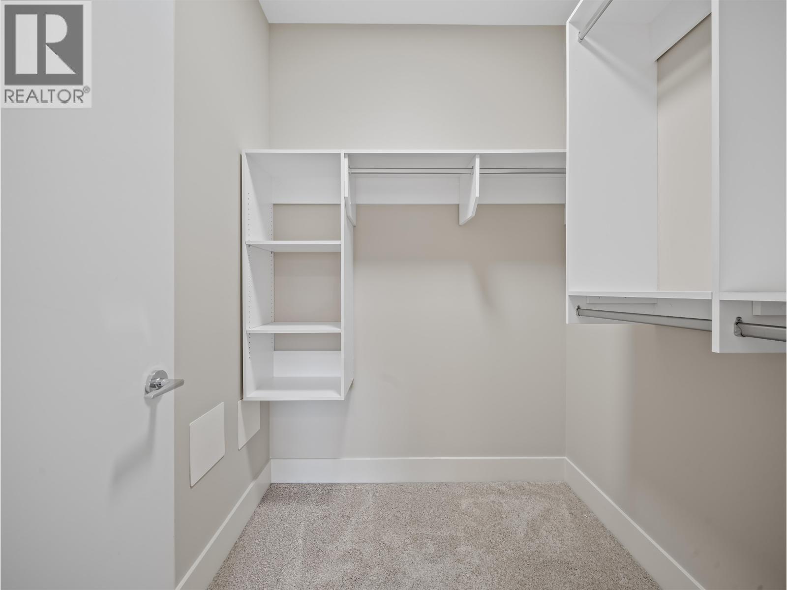 215 3606 Aldercrest Drive Property Photo 20