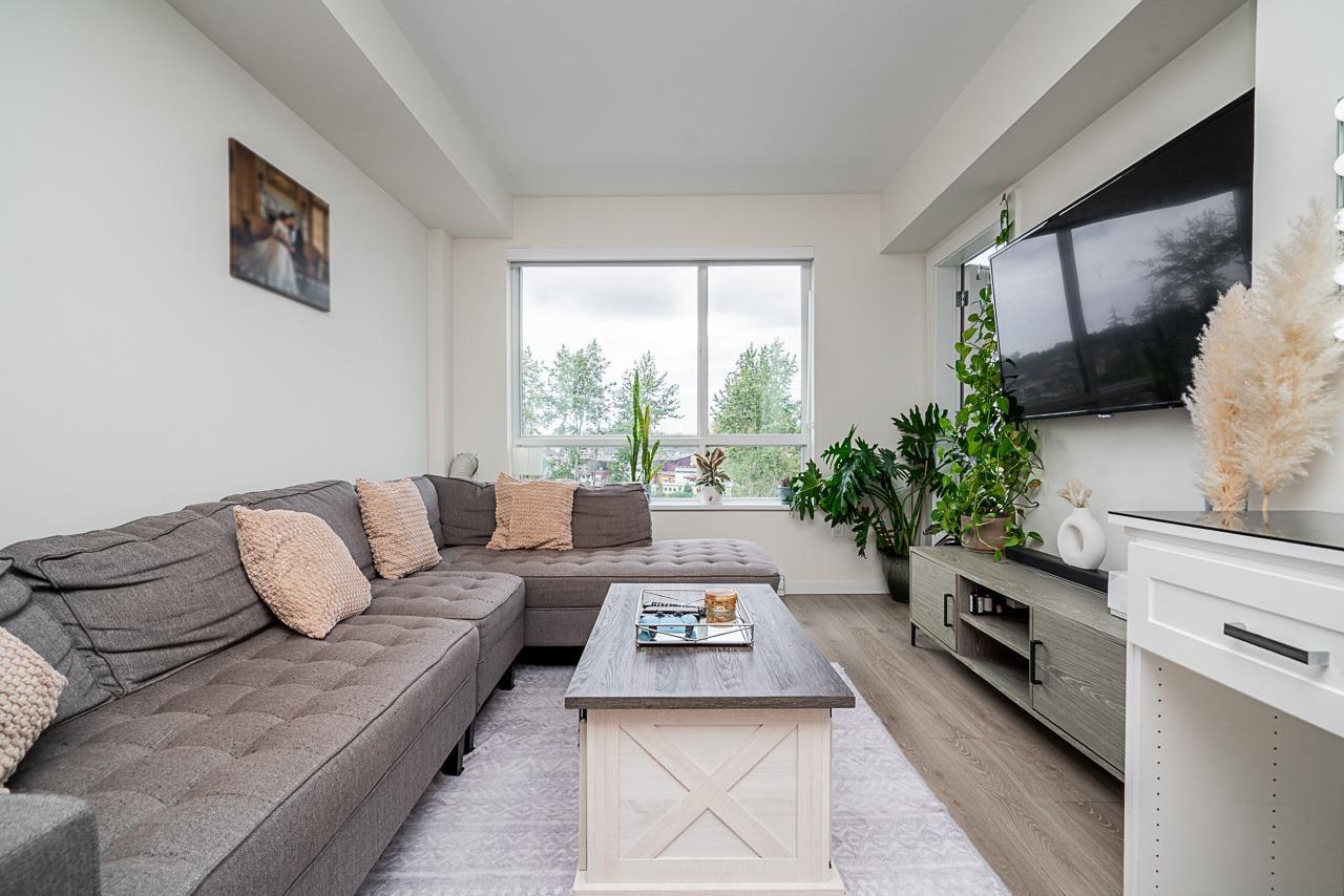 515 7920 206 Street Property Photo 17
