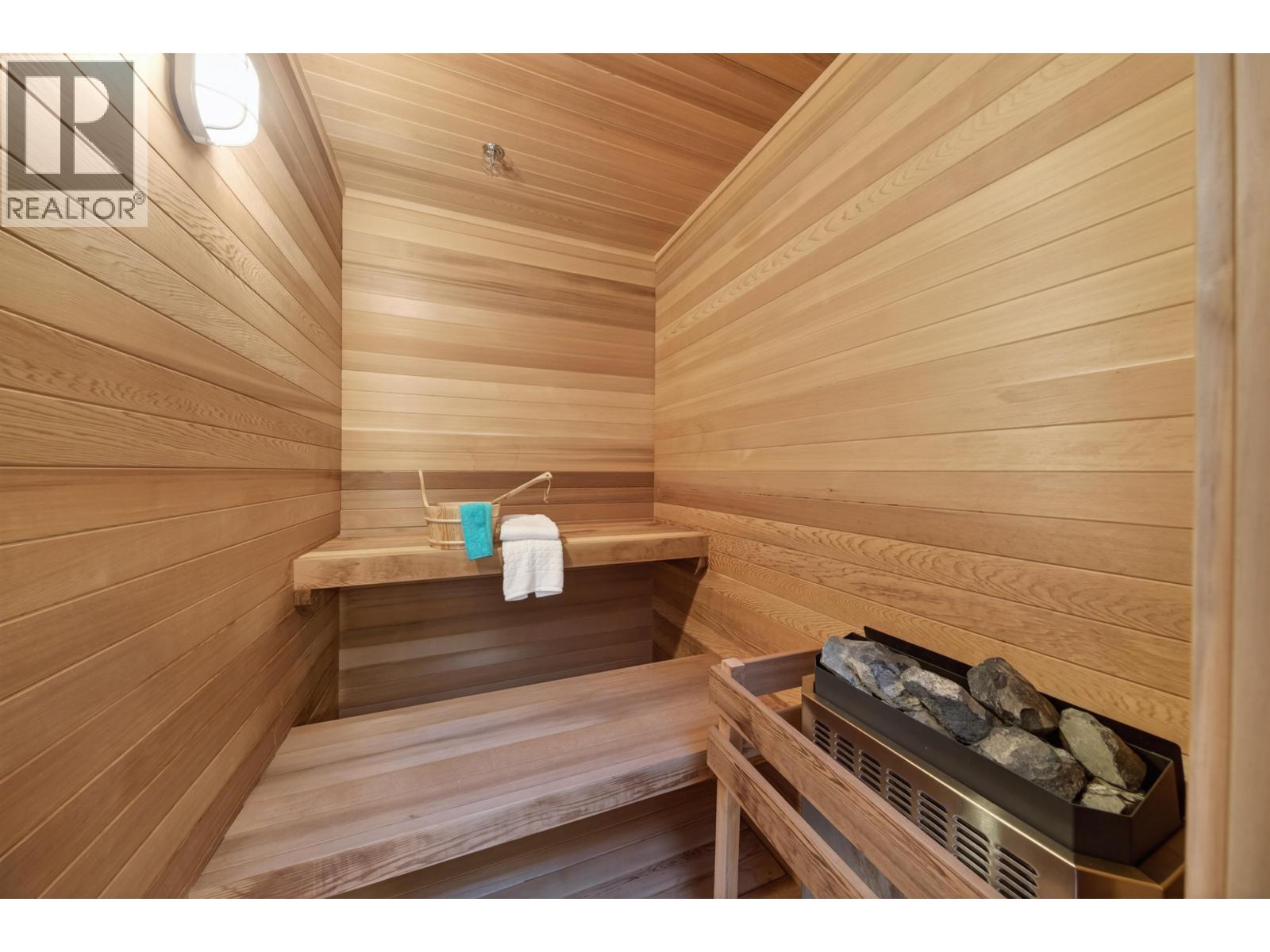 4810 Hudson Street Property Photo 34