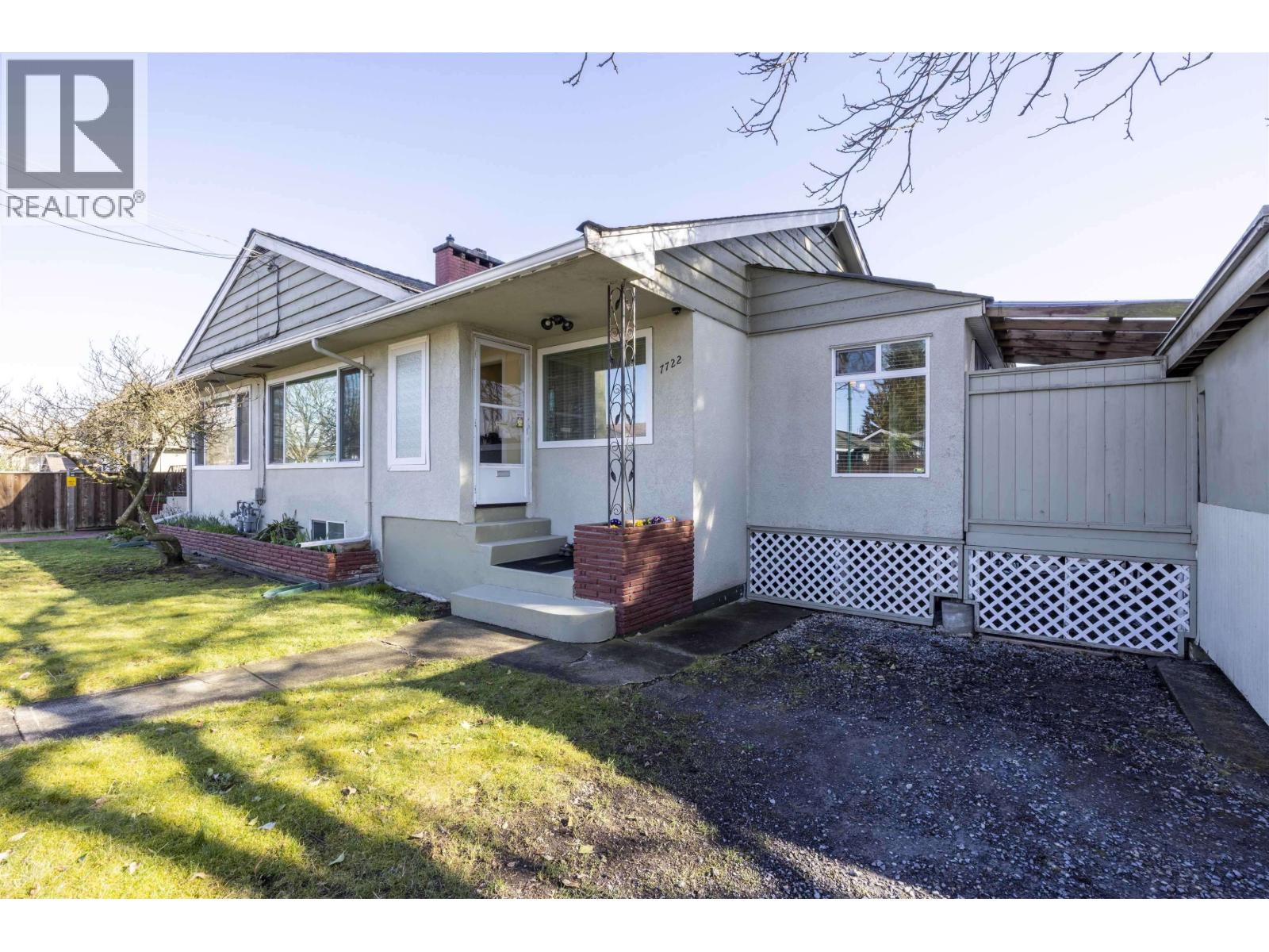 7720 7722 Graham Avenue Property Photo 2