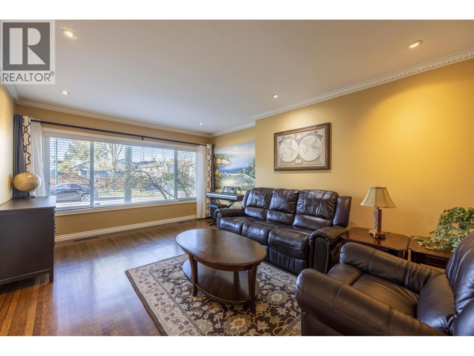 7720 7722 Graham Avenue Property Photo 11