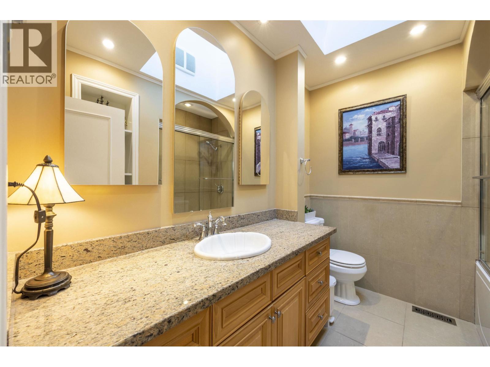 7720 7722 Graham Avenue Property Photo 15