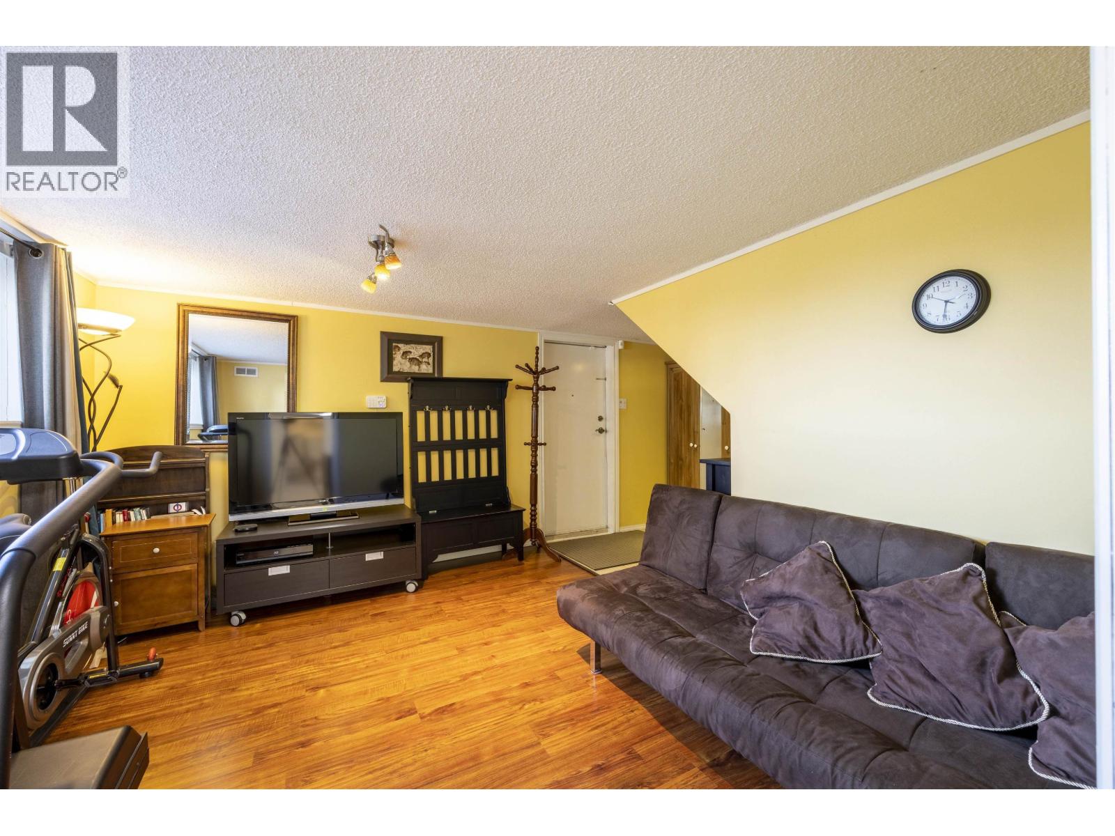 7720 7722 Graham Avenue Property Photo 23