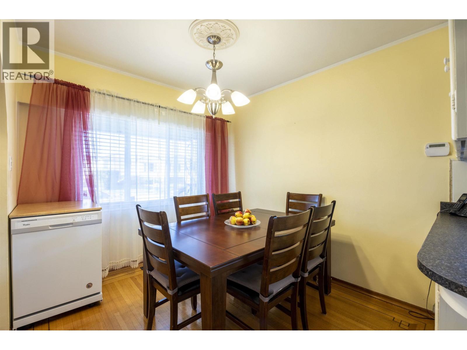 7720 7722 Graham Avenue Property Photo 27