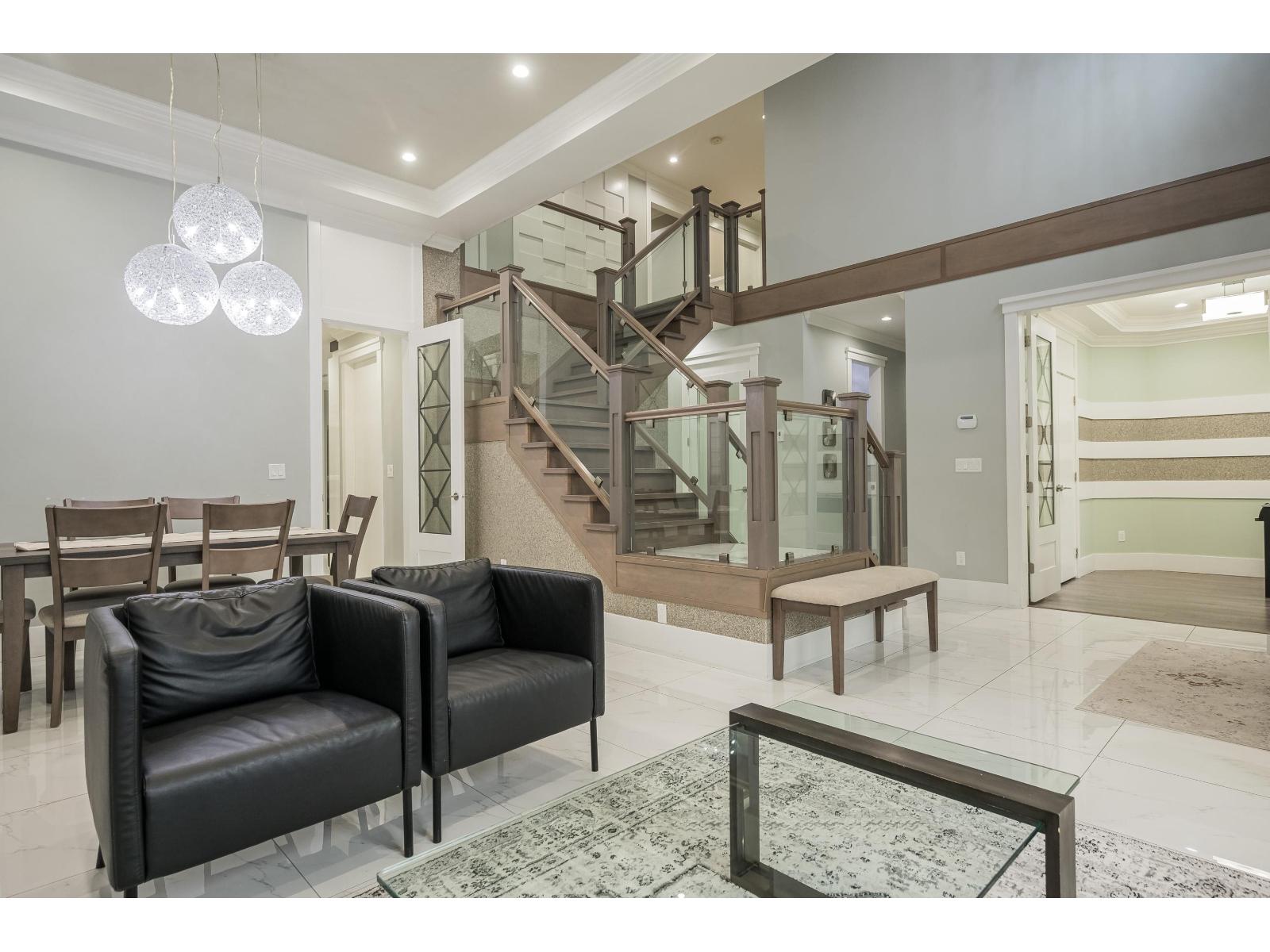 1772 156a Street Property Photo 5