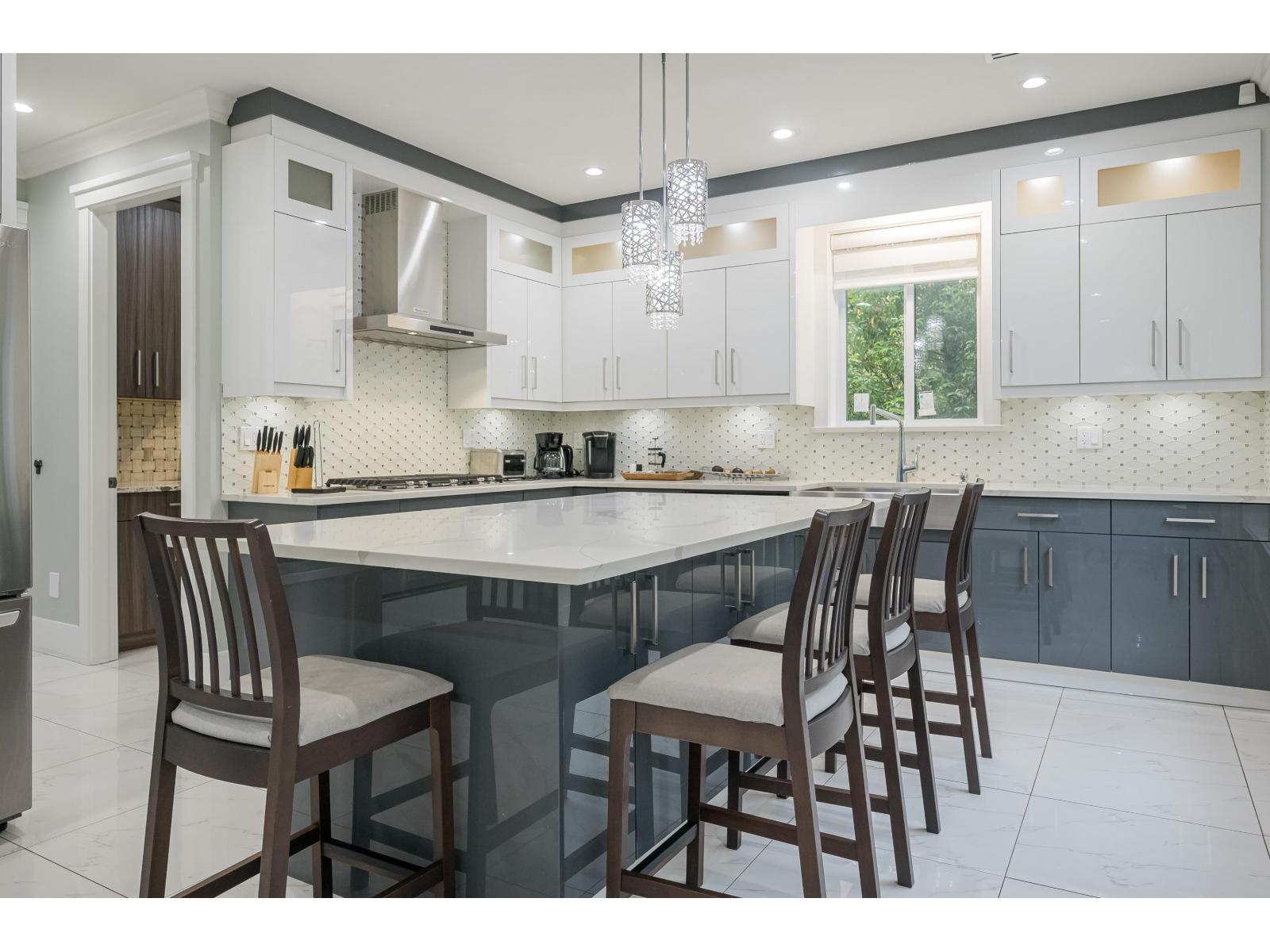 1772 156a Street Property Photo 13