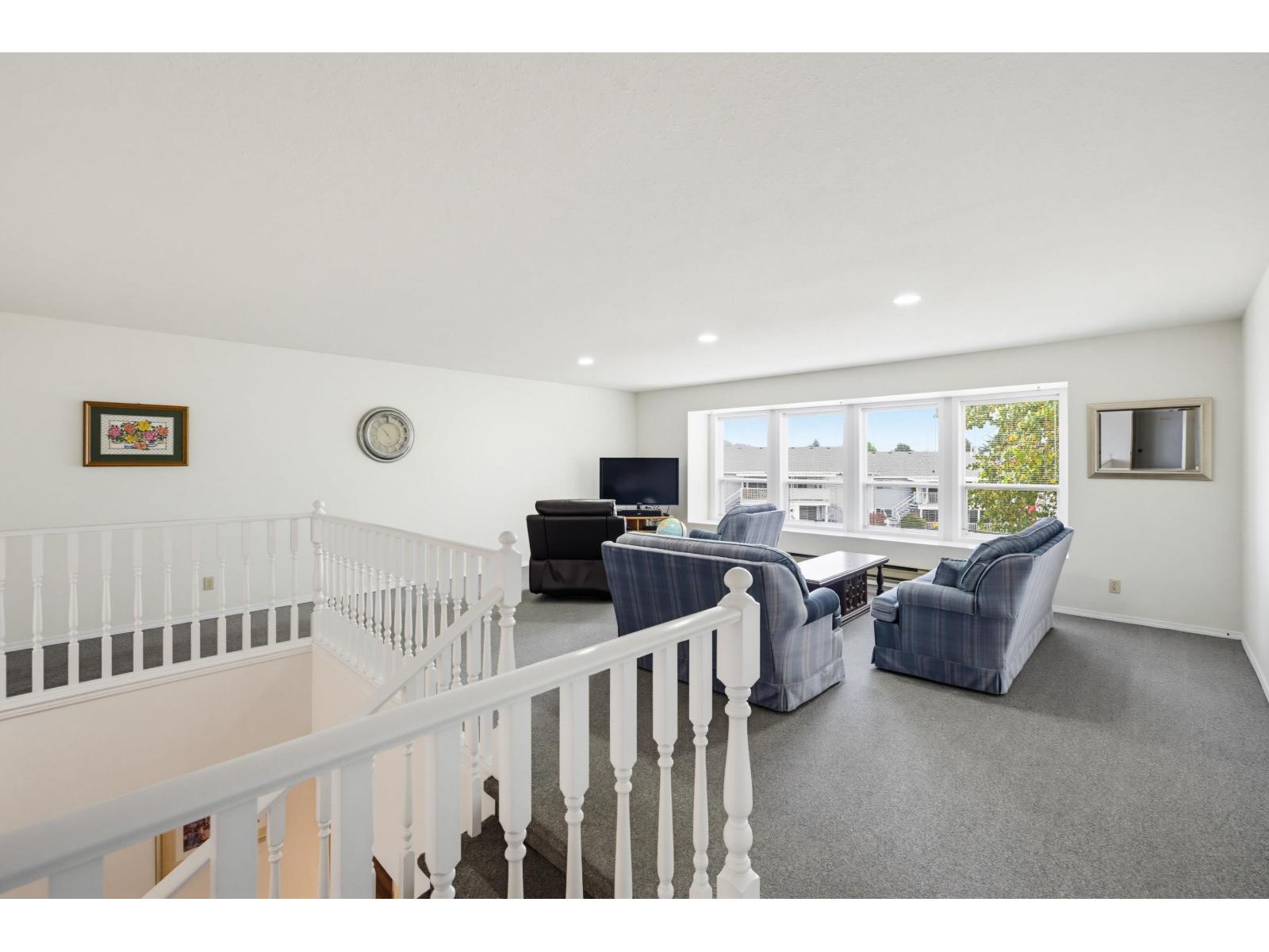100 32691 Garibaldi Drive Property Photo 36