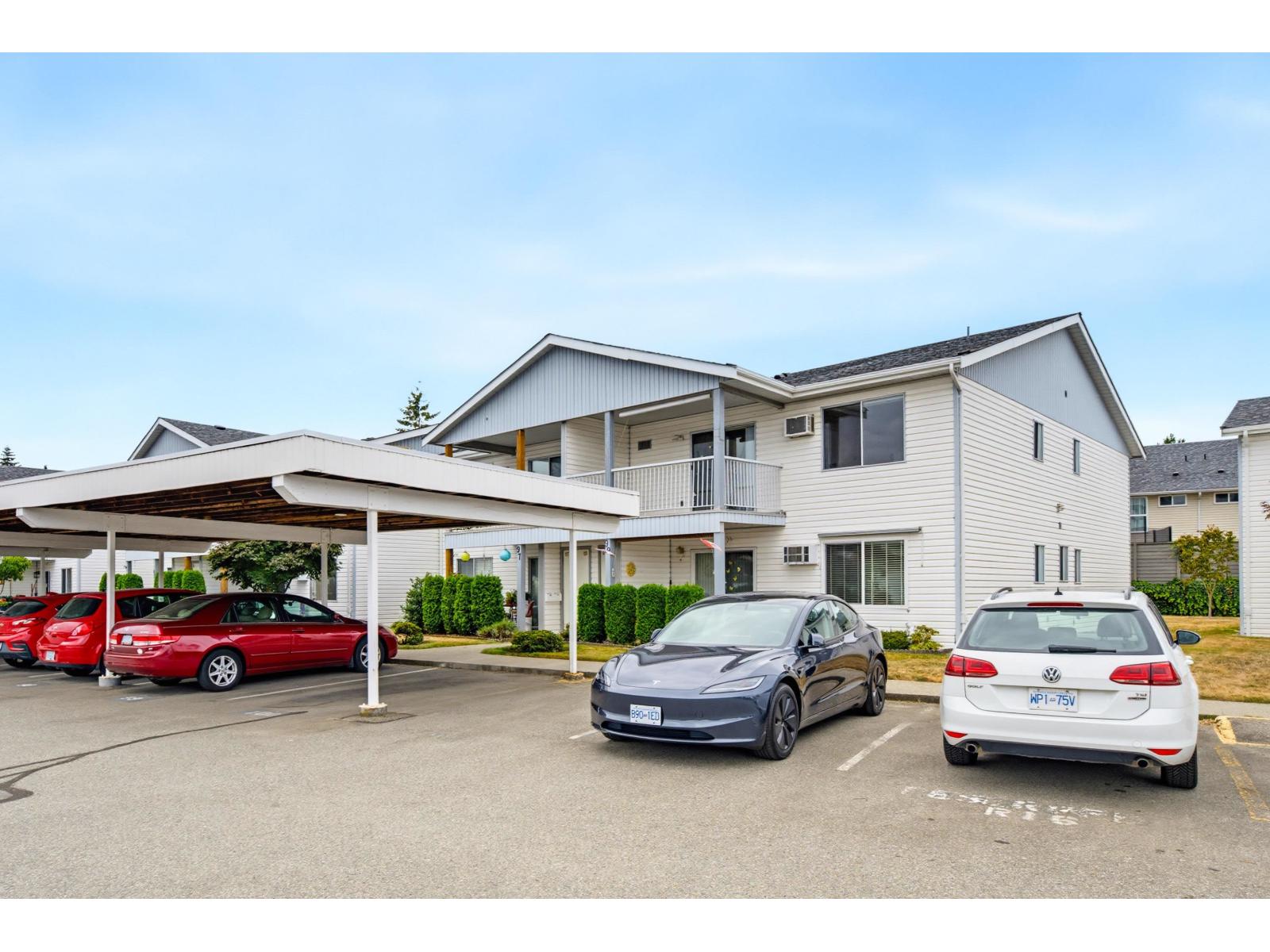 100 32691 Garibaldi Drive Property Photo 39