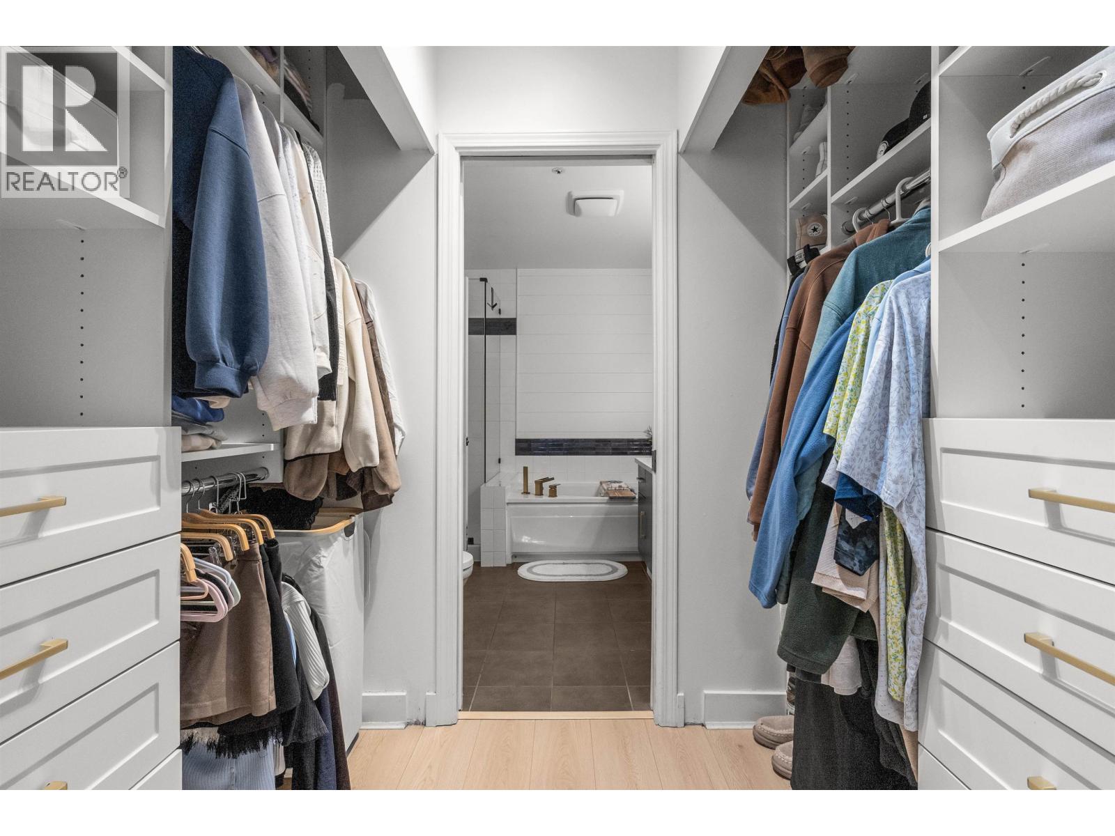 109 1369 56 Street Property Photo 14