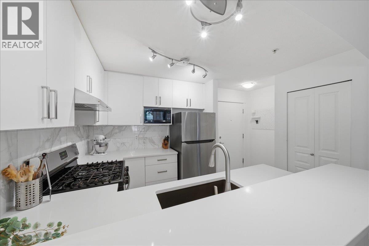 310 2966 Silver Springs Boulevard Property Photo 6