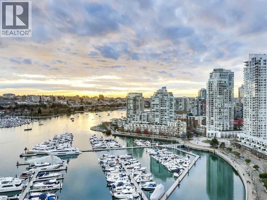 2706 1033 Marinaside Crescent Property Photo 1