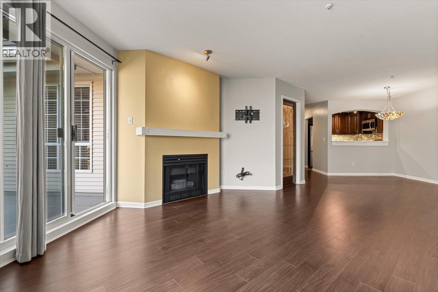 418 1242 Town Centre Boulevard Property Photo 5