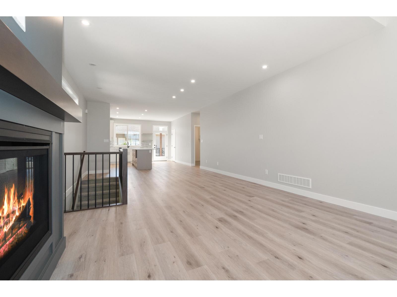 6419 Fern Street Property Photo 10