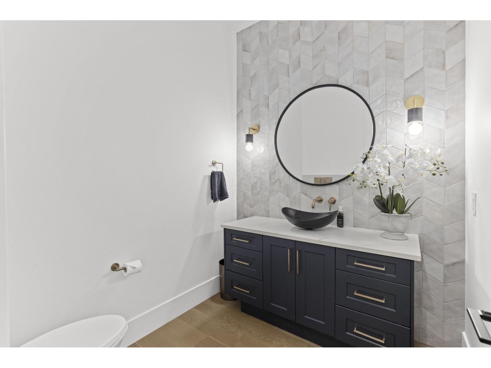 13026 16 Avenue Property Photo 14