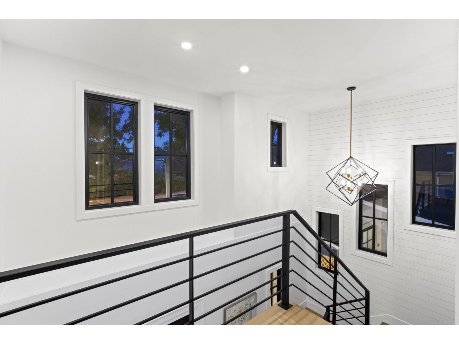 13026 16 Avenue Property Photo 17