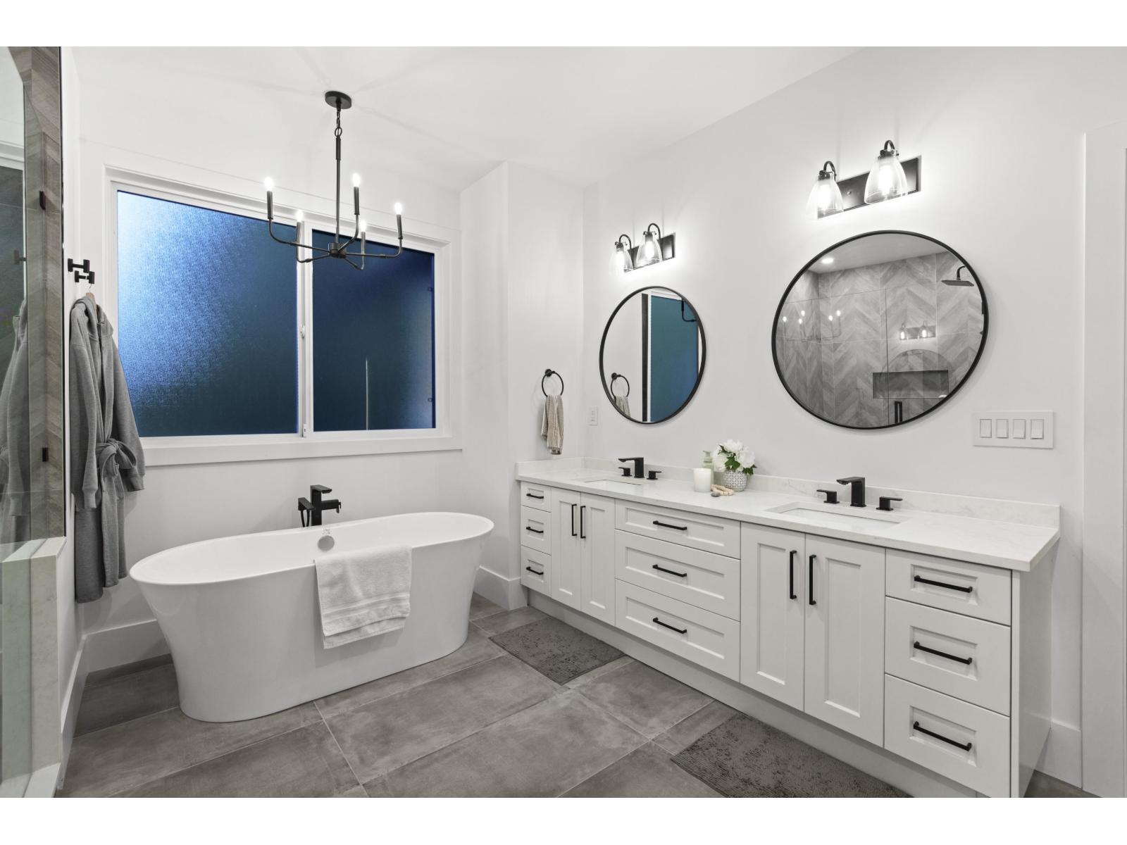 13026 16 Avenue Property Photo 22