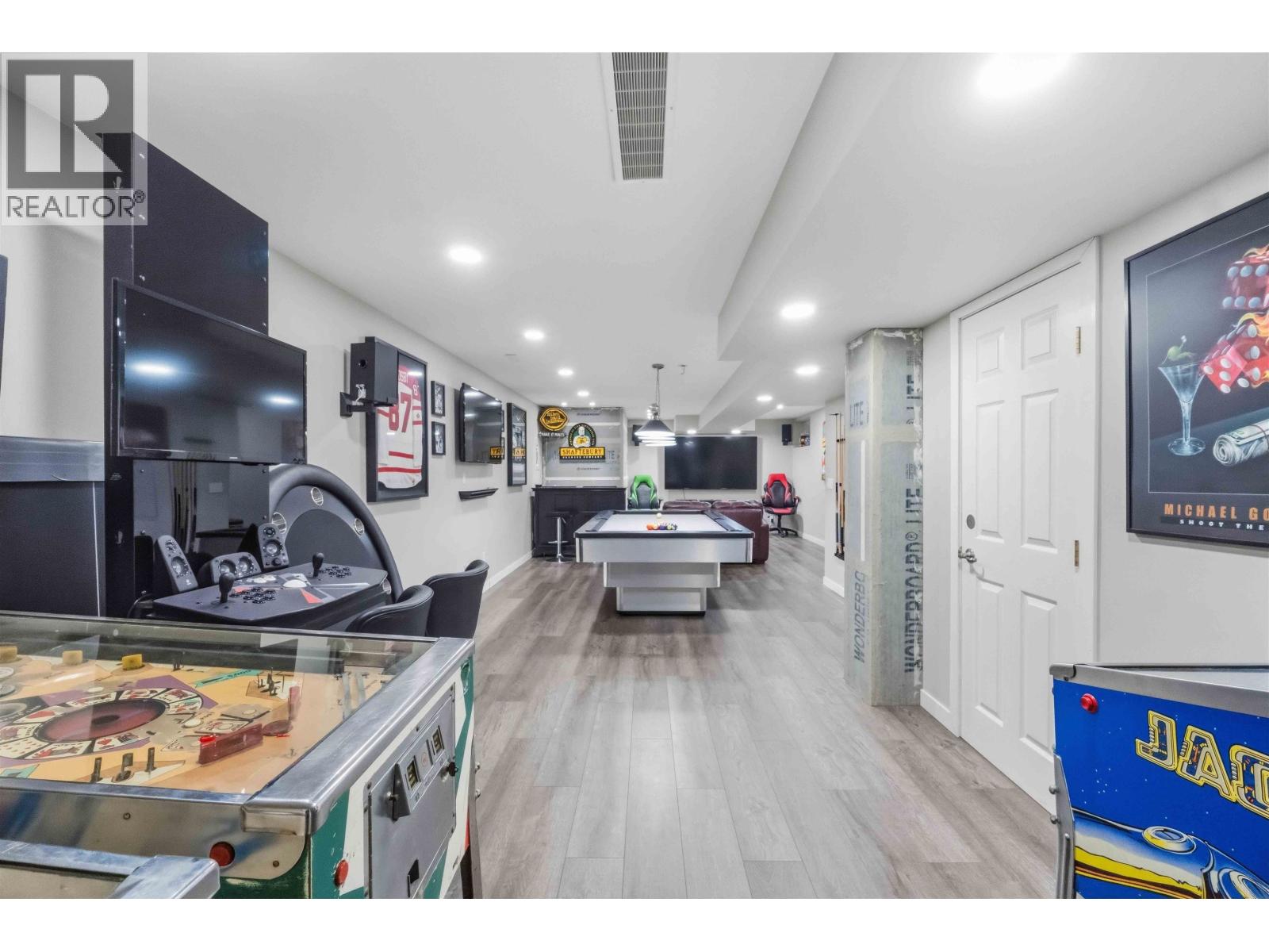 10288 243 Street Property Photo 15