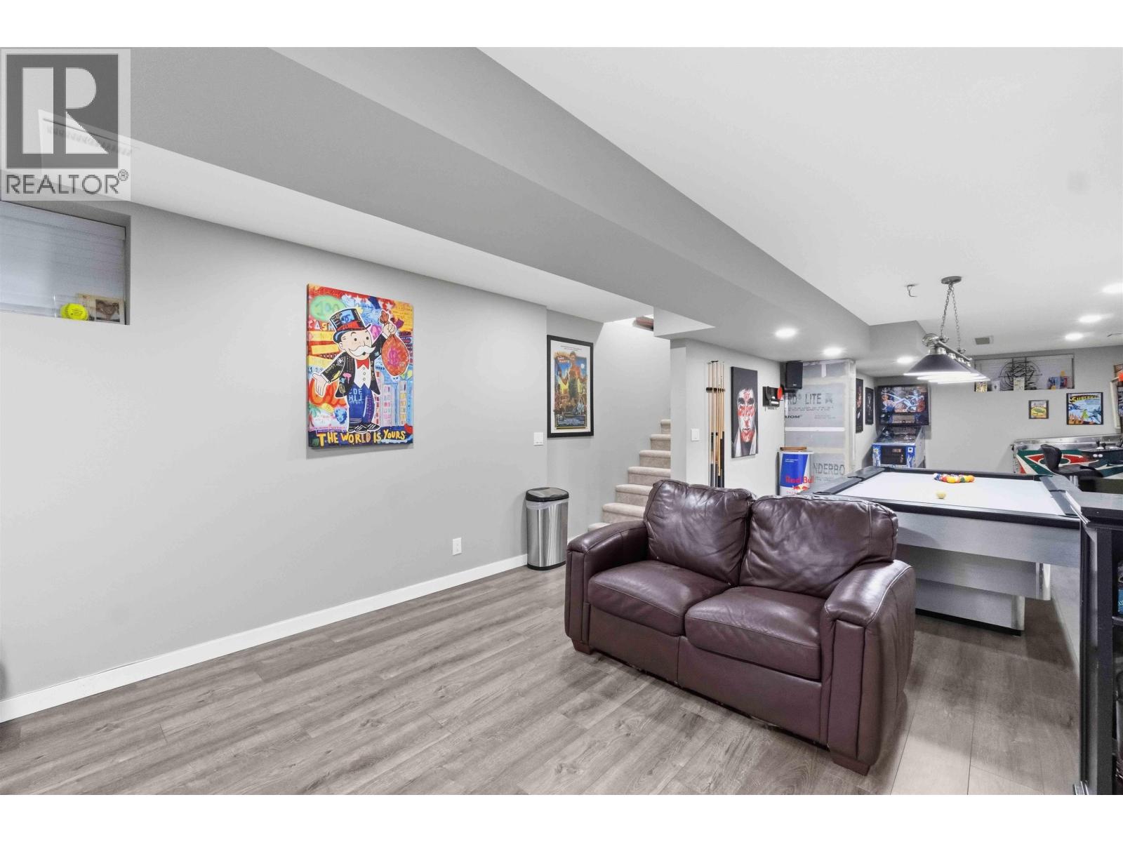10288 243 Street Property Photo 16