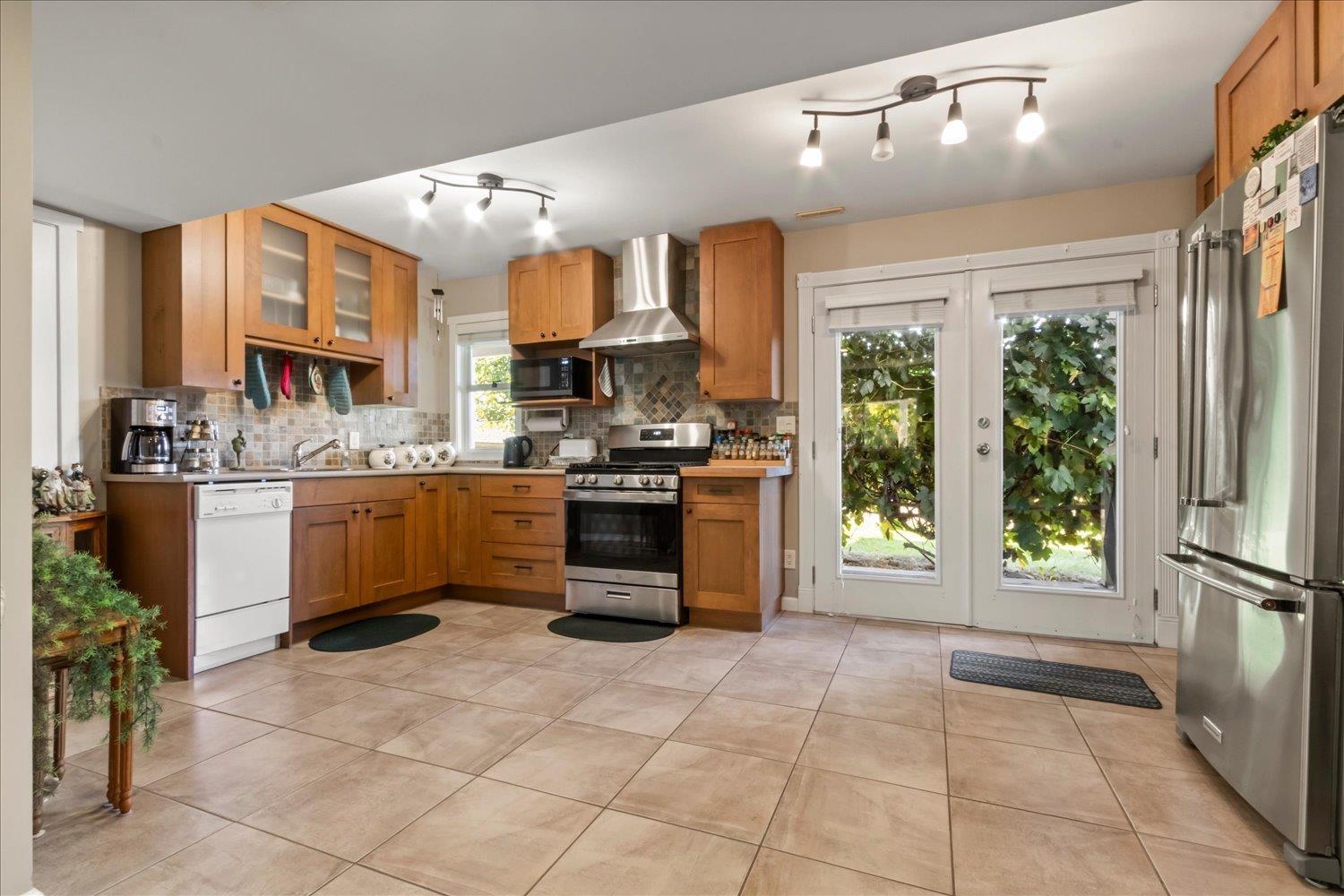 6445 Silverthorne Road Property Photo 14