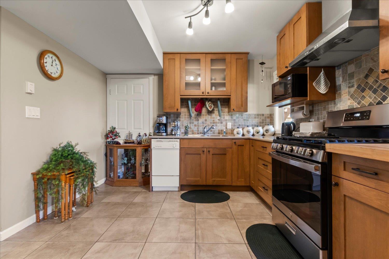 6445 Silverthorne Road Property Photo 15