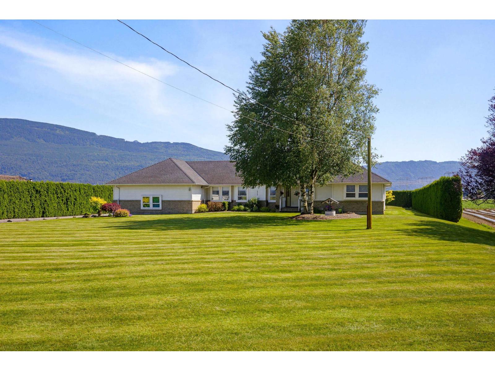 40406 No. 3 Road Property Photo 1