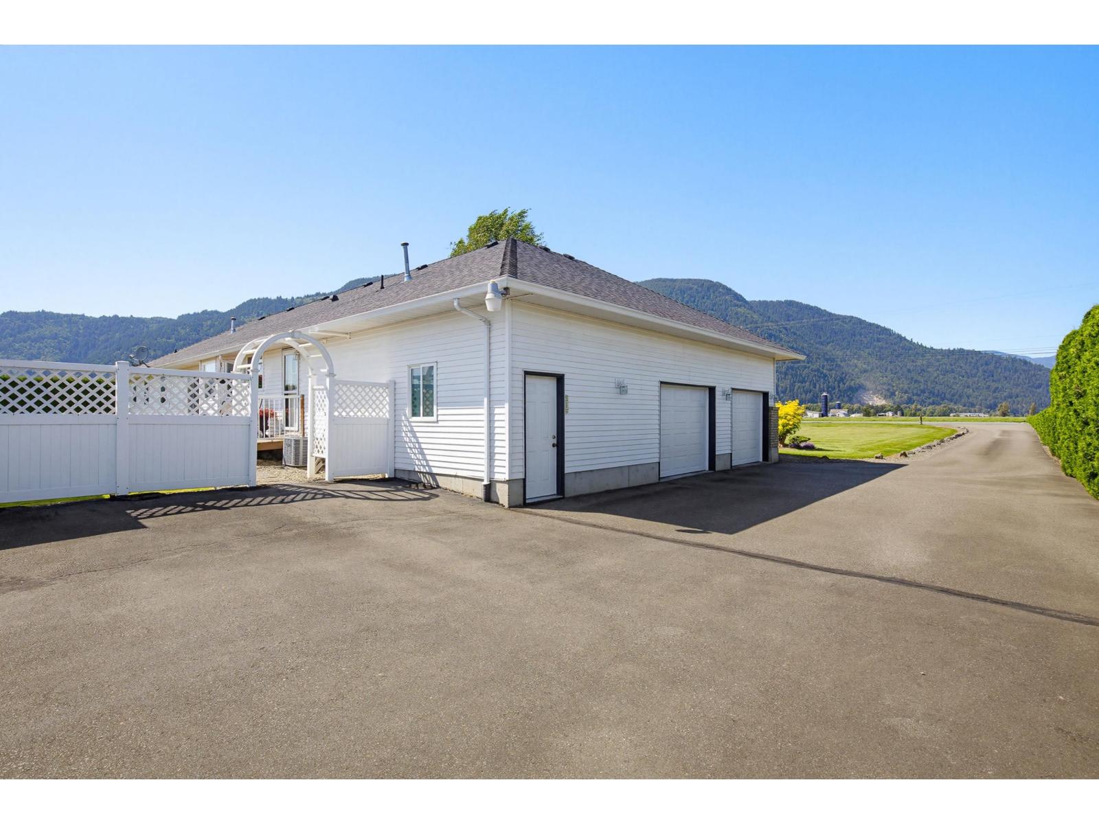 40406 No. 3 Road Property Photo 31