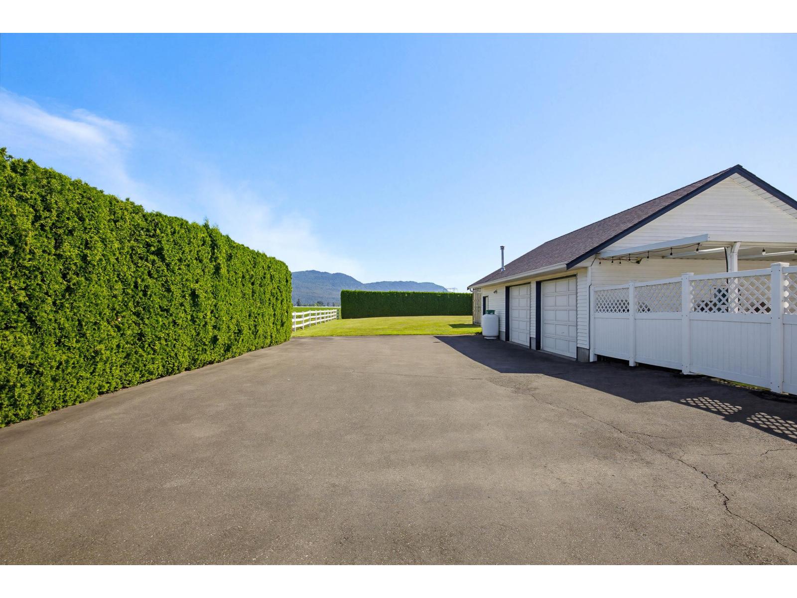 40406 No. 3 Road Property Photo 32