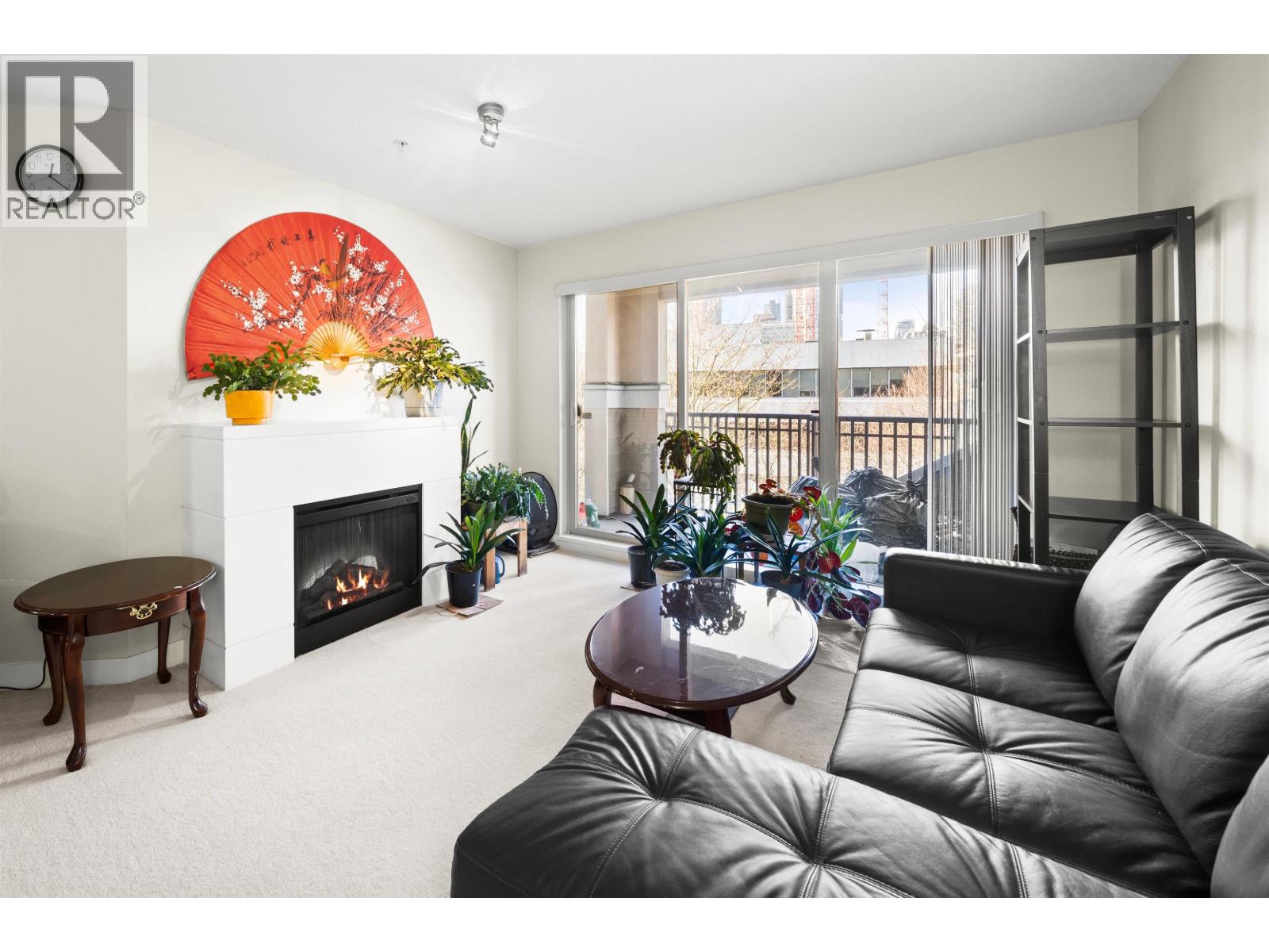 322 2088 Beta Avenue Property Photo 7
