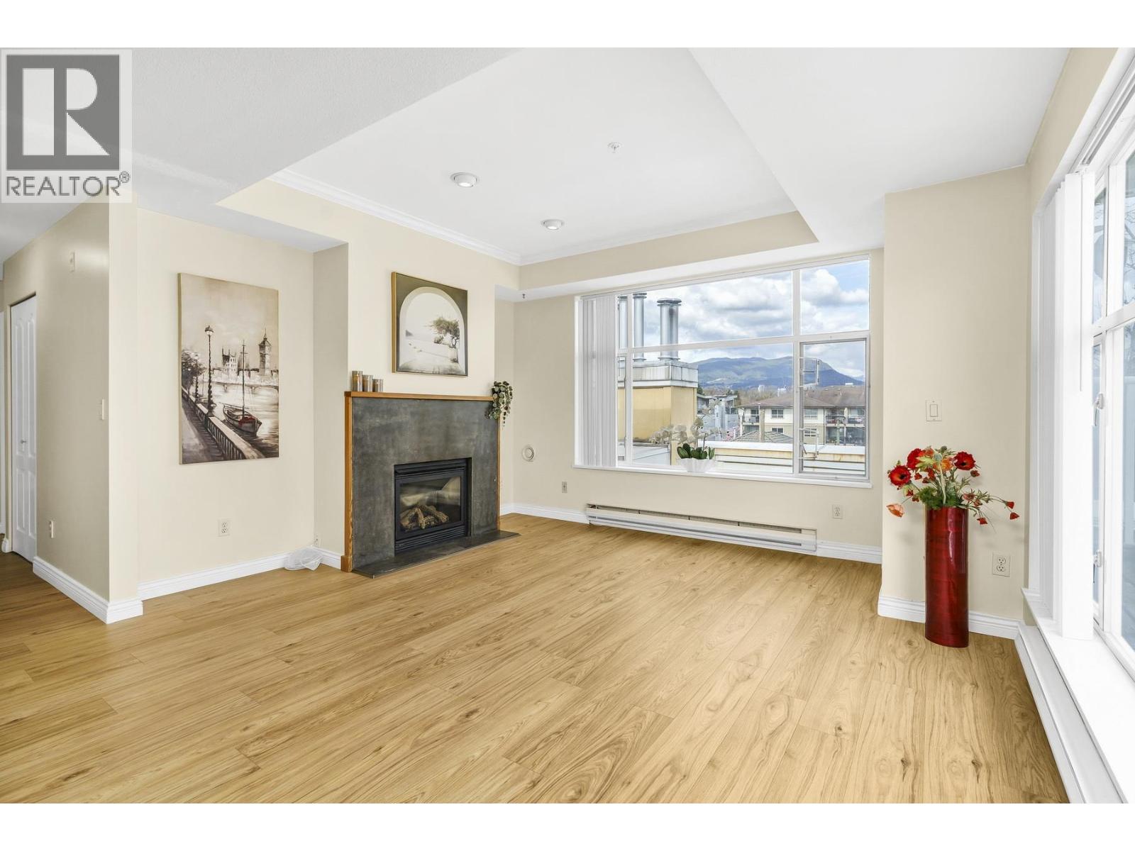 404 2340 Hawthorne Avenue Property Photo 5