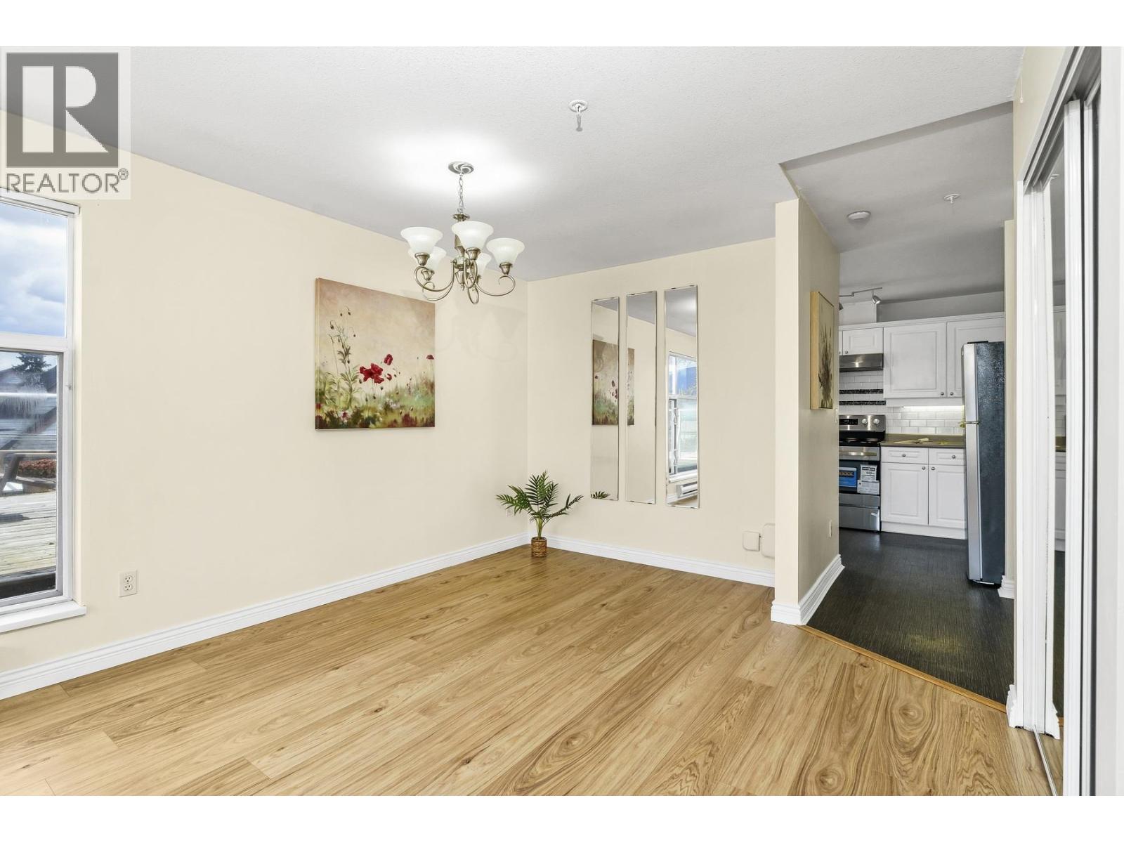 404 2340 Hawthorne Avenue Property Photo 10