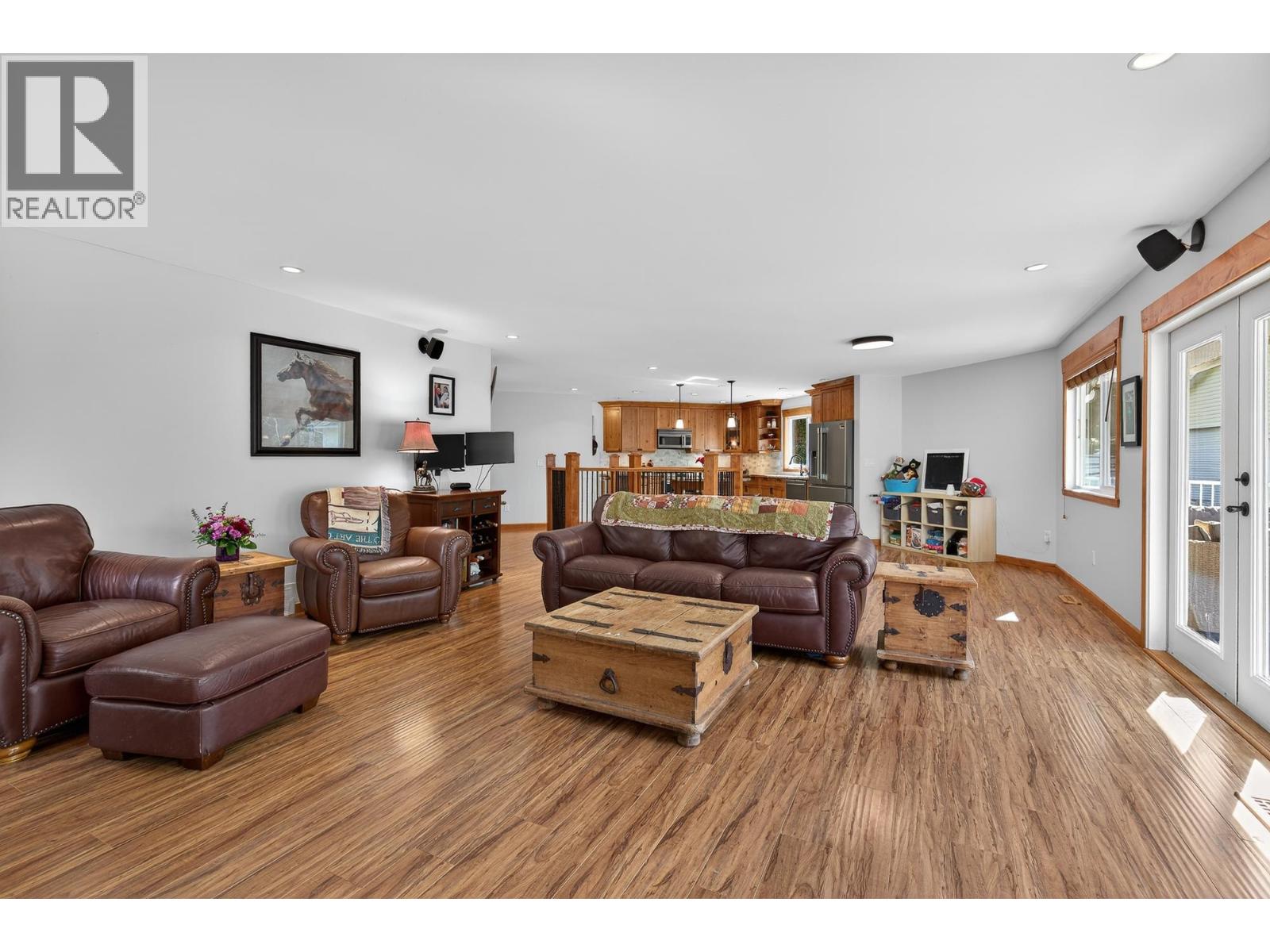 25700 116 Avenue Property Photo 8