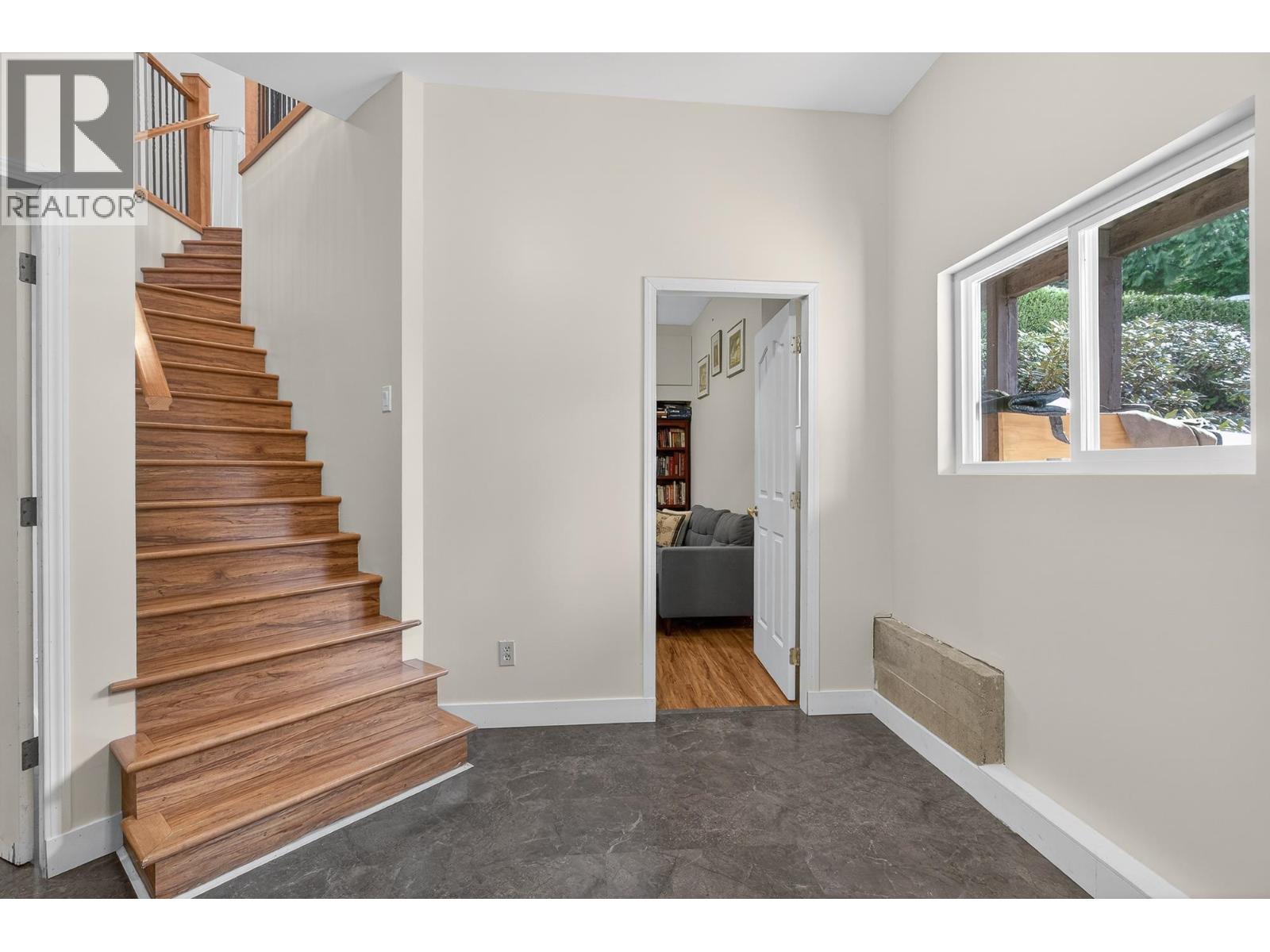 25700 116 Avenue Property Photo 20