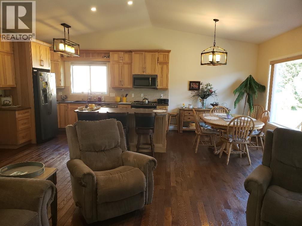 3904 Cory Drive Property Photo 4