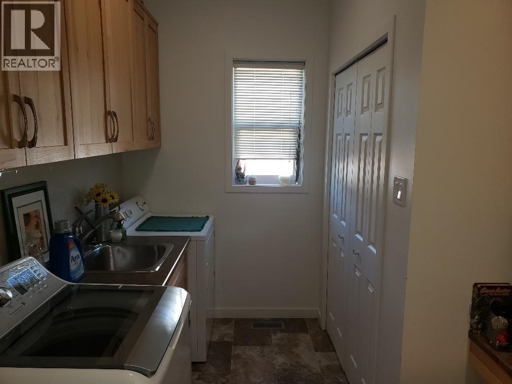 3904 Cory Drive Property Photo 9