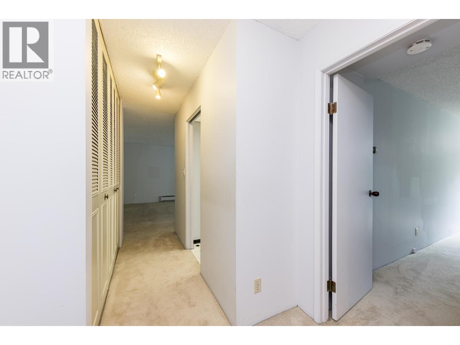 407 4101 Yew Street Property Photo 23
