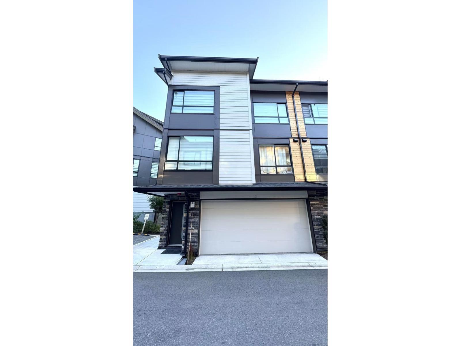 12 20559 86 Avenue Property Photo 1
