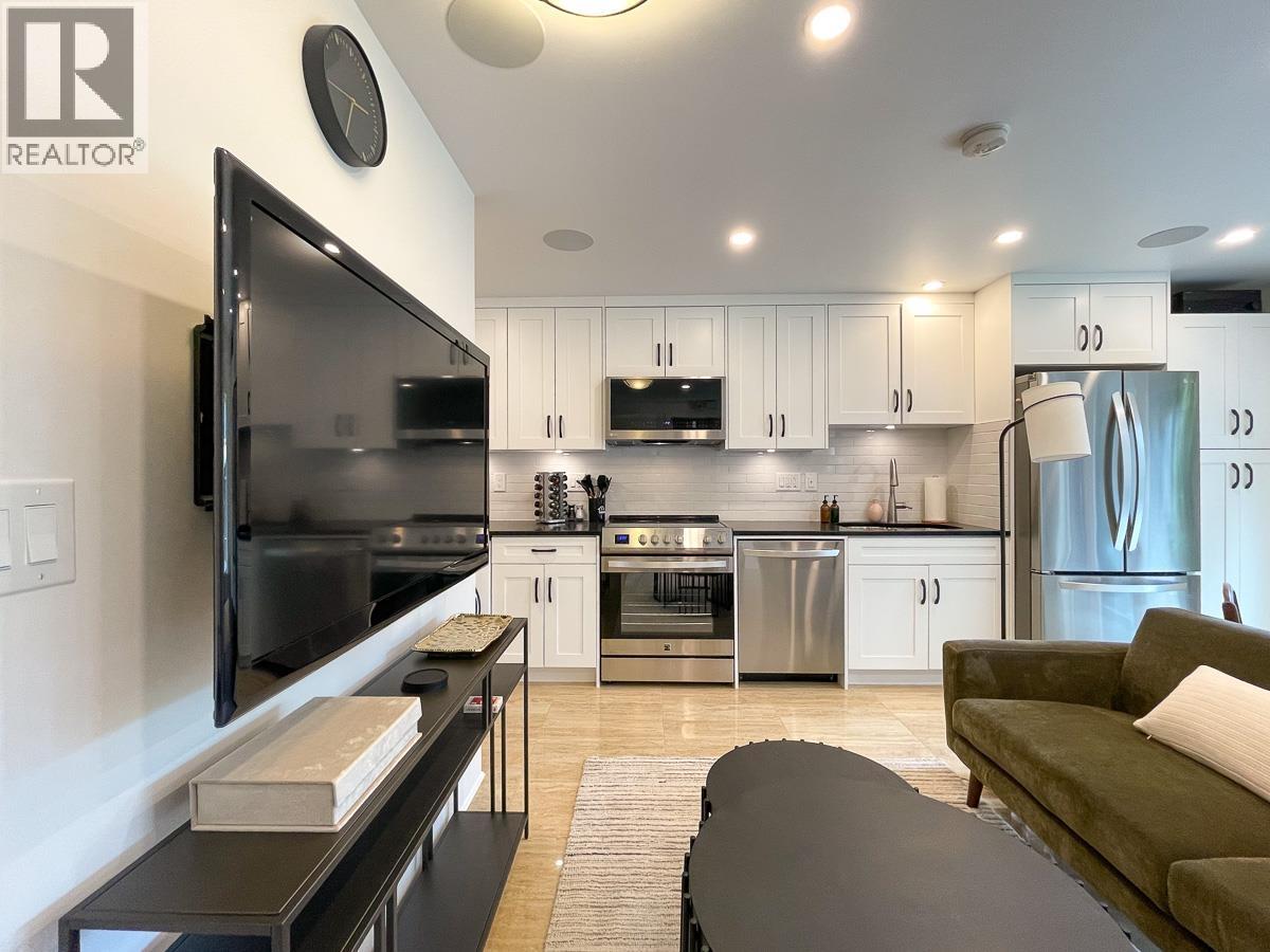 Basement Suite 7986 ROSEWOOD STREET