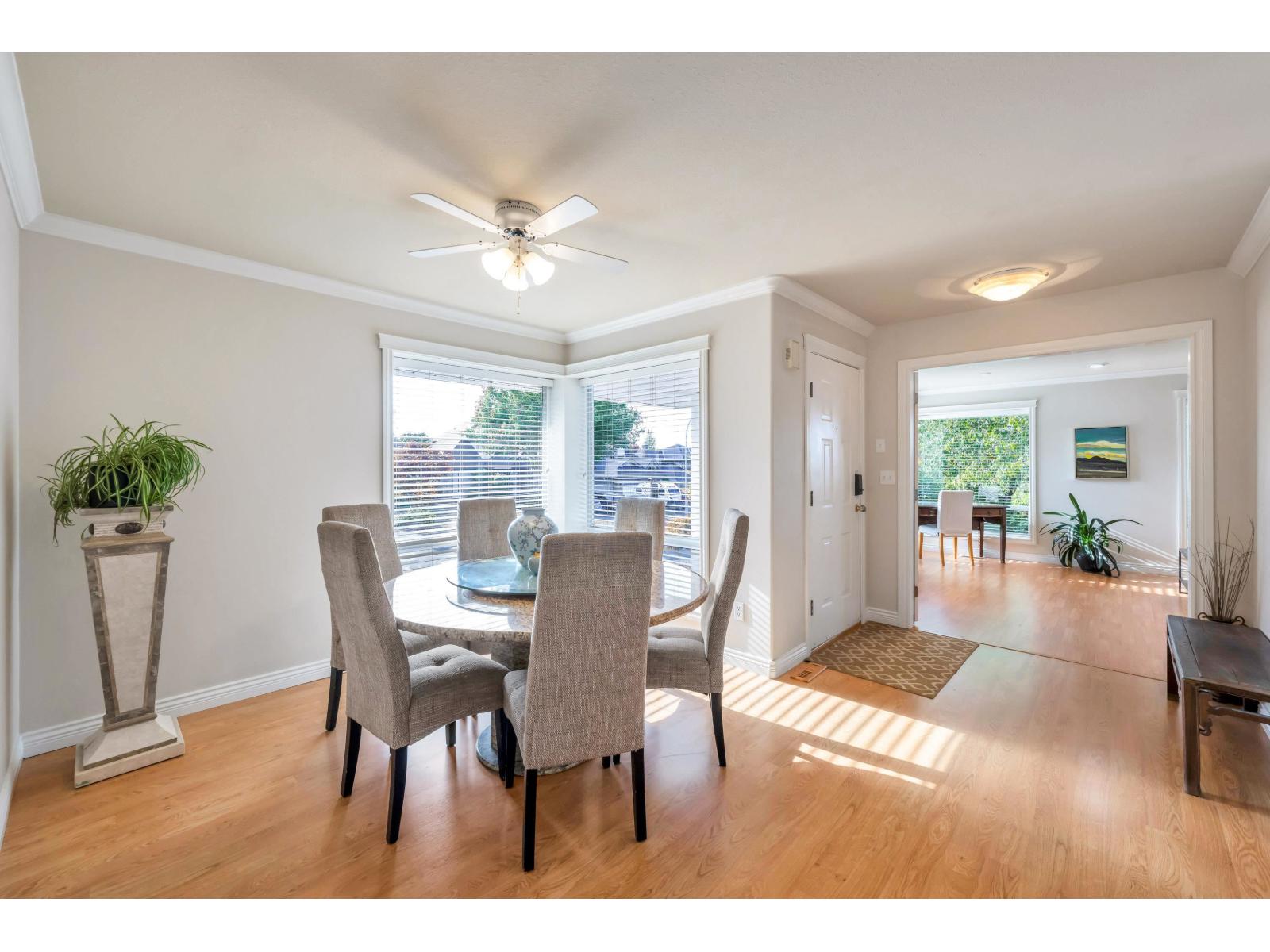 21556 86a Crescent Property Photo 14