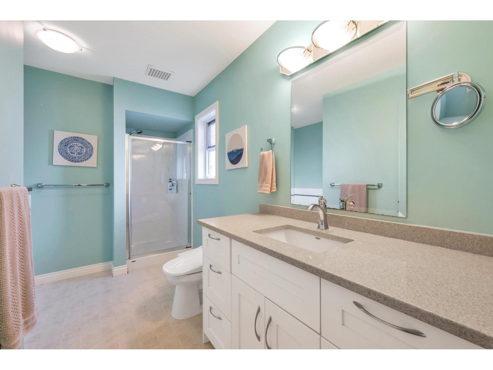 21556 86a Crescent Property Photo 27