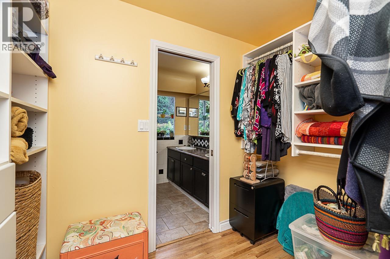 11740 Carshill Street Property Photo 14